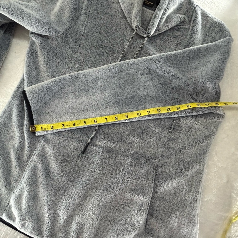 WOOLY BULLY WEAR Elegant Gray Women's Super Soft Hoodie. Size L - Picture 14 of 14